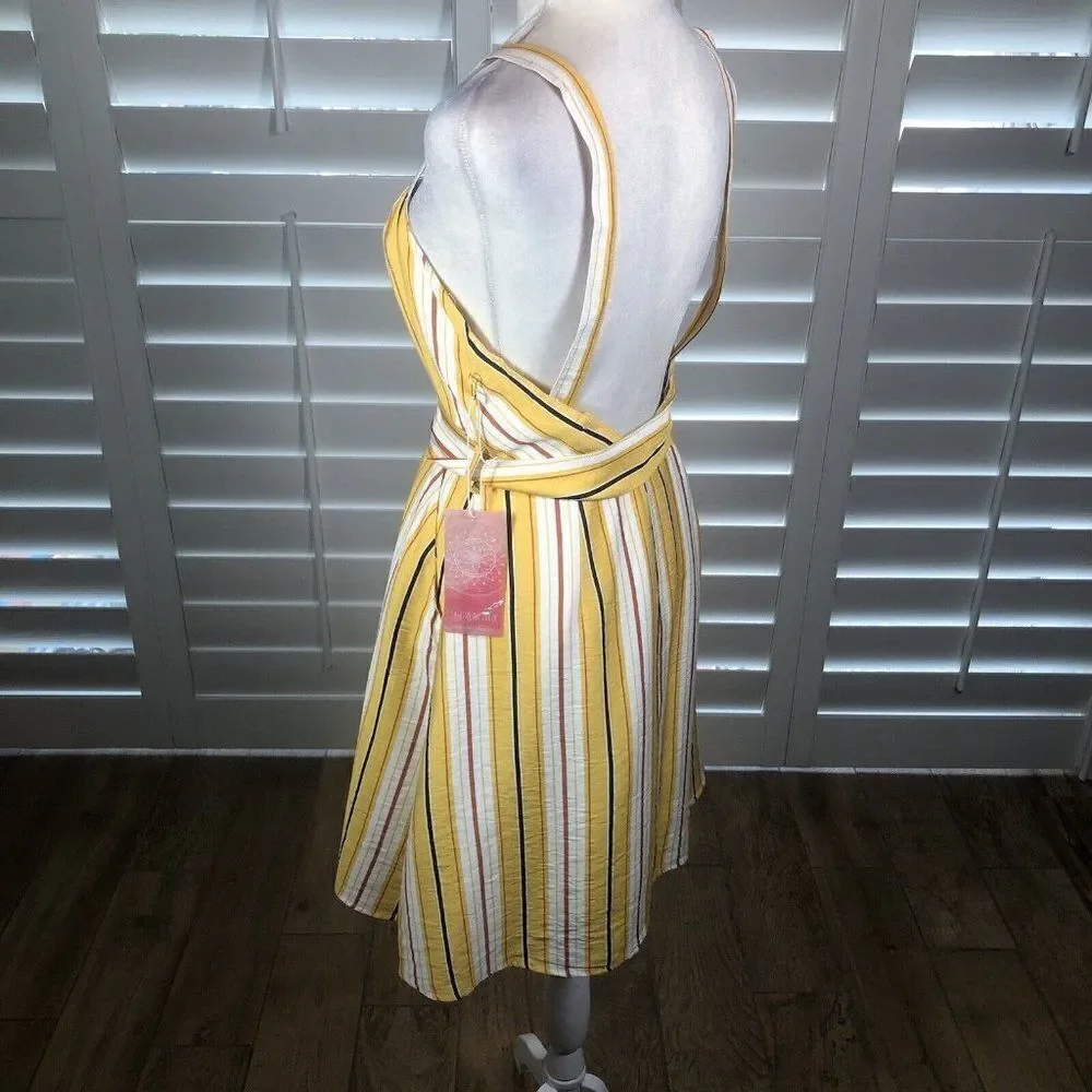 NEW Fashion On Earth Yellow Striped Sundress Small Backless Button Front Summer